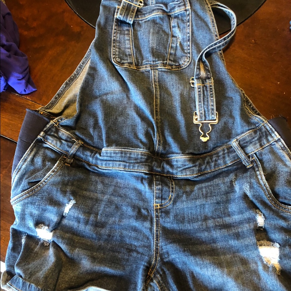Maternity short-all’s